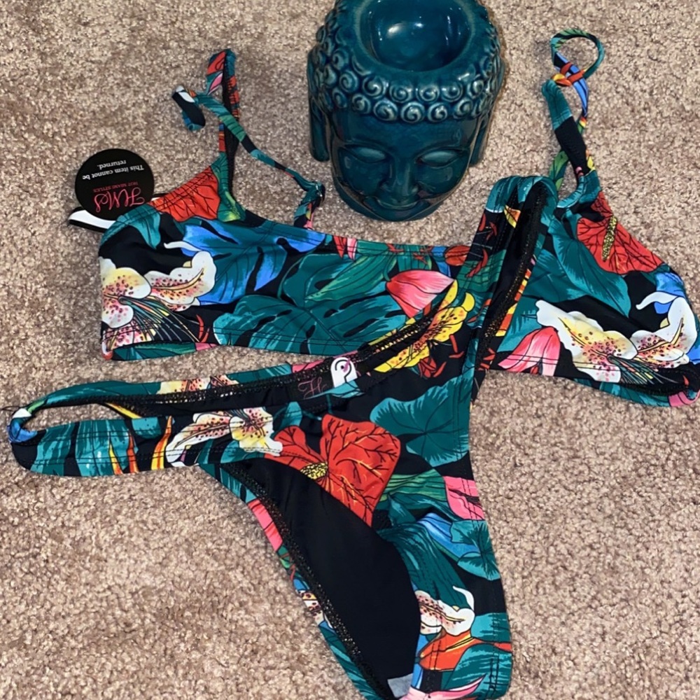 Hot Miami Styles - Small Floral / Tropical Bikini